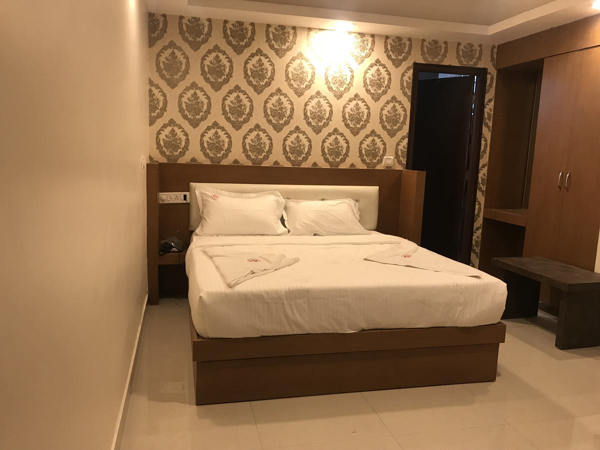 Hotel Grand Suites Bangalore Exterior foto
